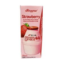 Binggrae Strawberry Flavor Milk 200ml